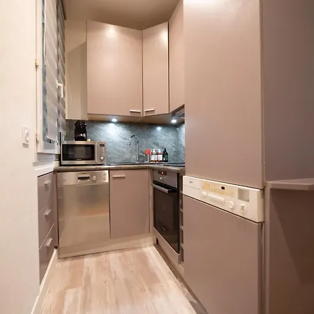 Apartman Cia - Trocadero, Cosy & Cute Flat
